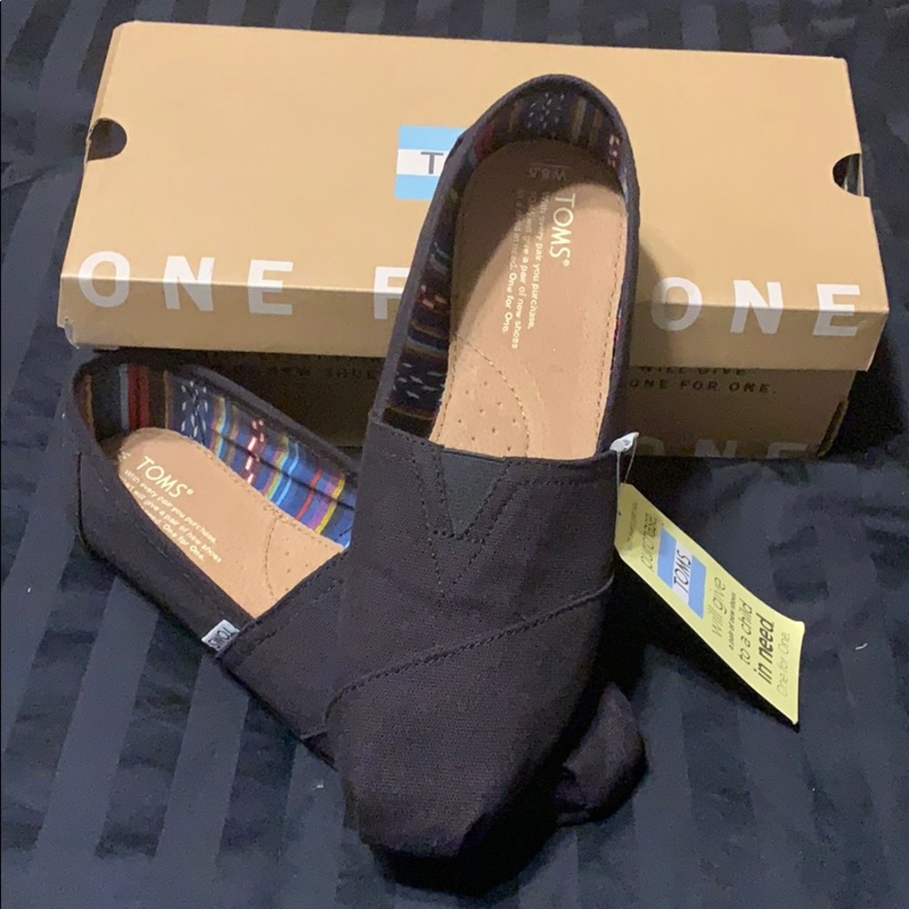 Toms